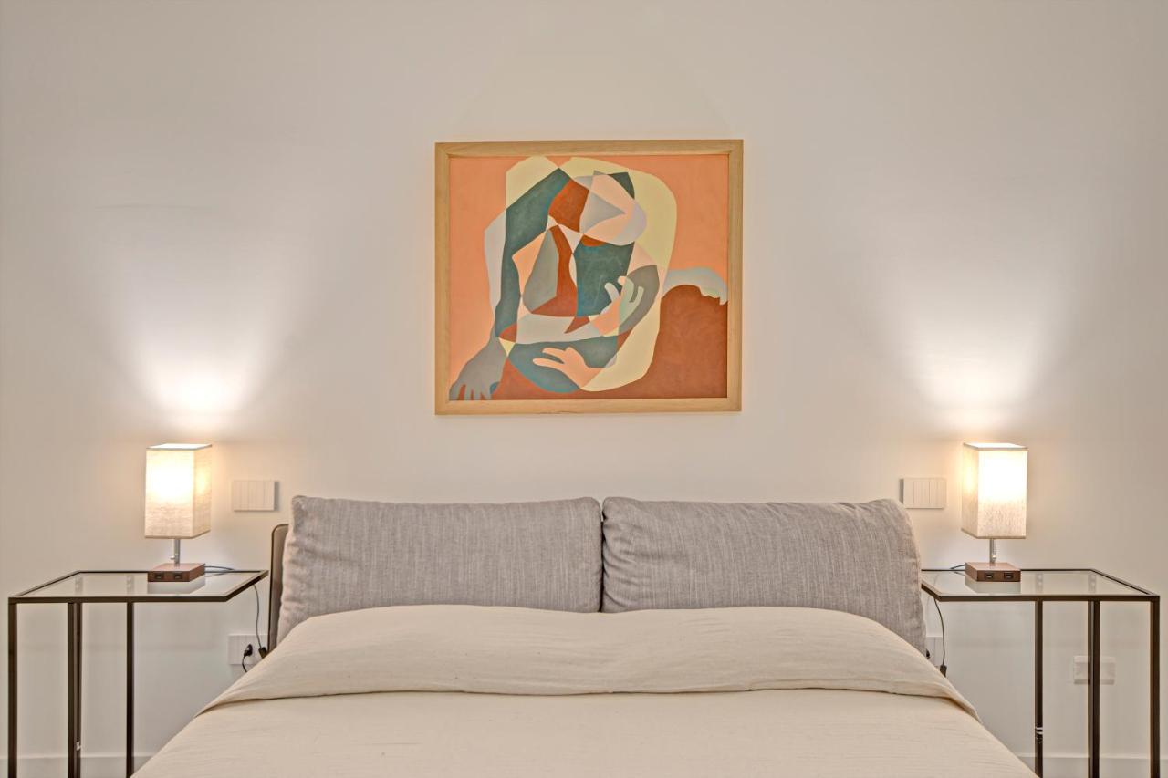 Right House Sur Le Port - Harbour View Apartment กาญารี ภายนอก รูปภาพ