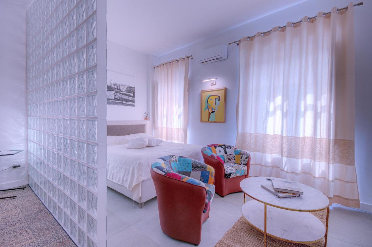Right House Sur Le Port - Harbour View Apartment กาญารี ภายนอก รูปภาพ