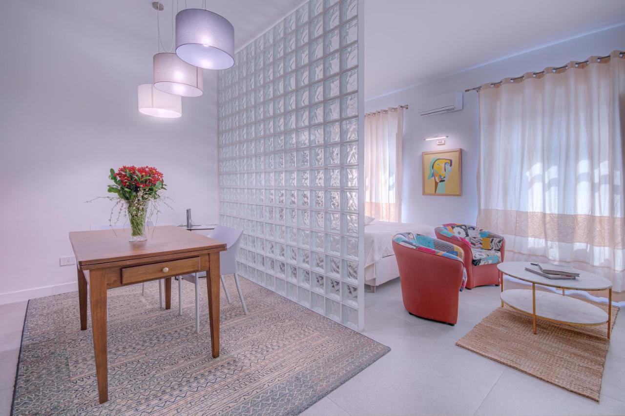 Right House Sur Le Port - Harbour View Apartment กาญารี ภายนอก รูปภาพ