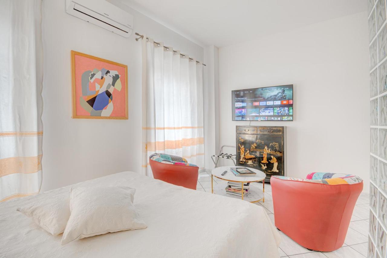 Right House Sur Le Port - Harbour View Apartment กาญารี ภายนอก รูปภาพ